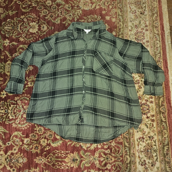 3 for $25 / Terra & Sky shirt - Picture 1 of 4